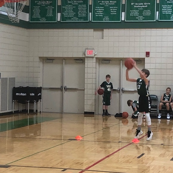 Meet your Posher, Lauren - Picture 6 of 7